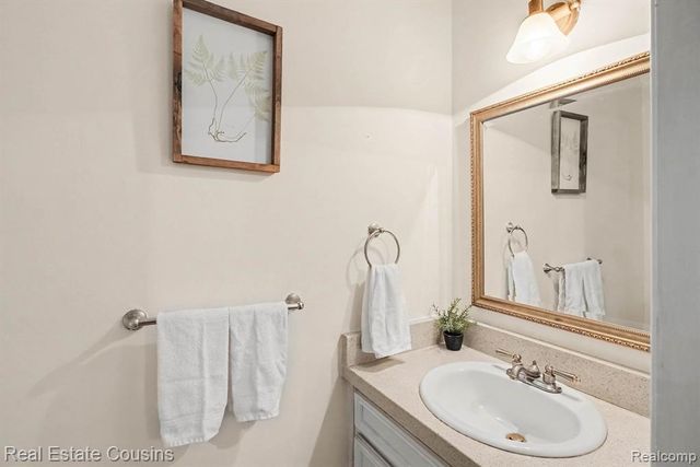 3017 Old Orchard Drive, Brighton, MI 48114