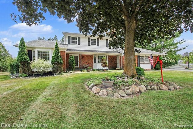 3017 Old Orchard Drive, Brighton, MI 48114