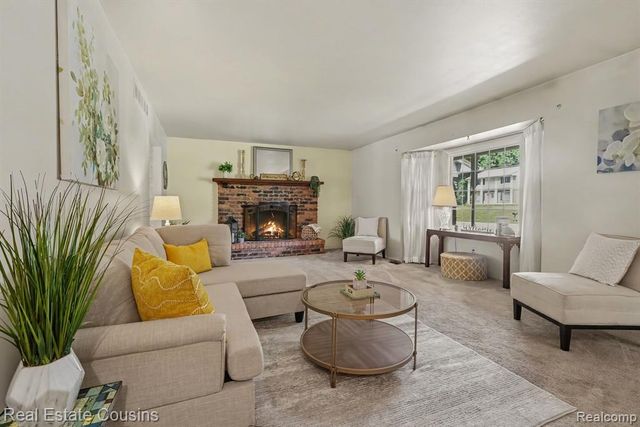 3017 Old Orchard Drive, Brighton, MI 48114