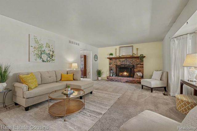 3017 Old Orchard Drive, Brighton, MI 48114