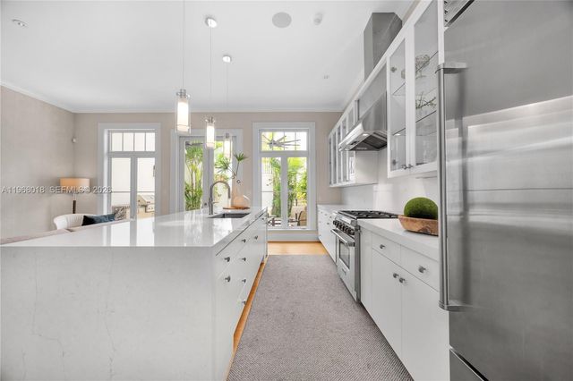 639 Almeria Avenue, Coral Gables, FL 33134