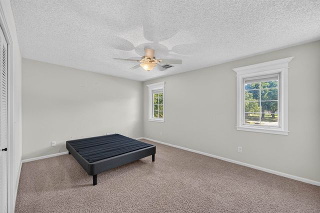 607 N Brookhaven Dr, Wichita, KS 67230
