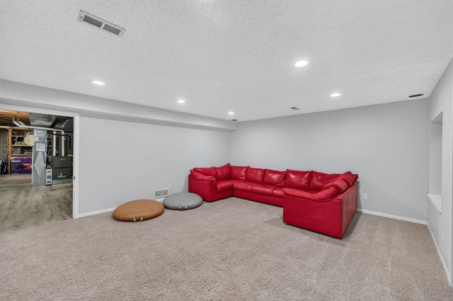 607 N Brookhaven Dr, Wichita, KS 67230