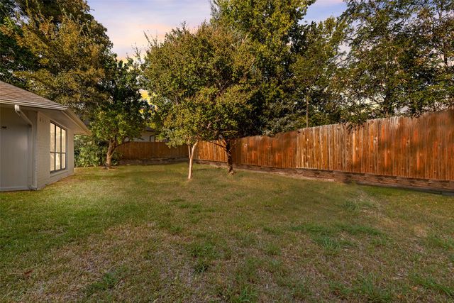 5813 Yacht Club Drive, Rockwall, TX 75032