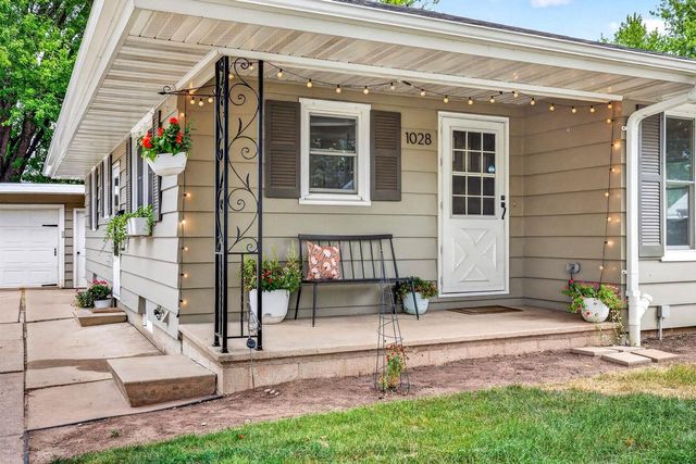 1028 TYLER AVENUE, Oshkosh, WI 54902