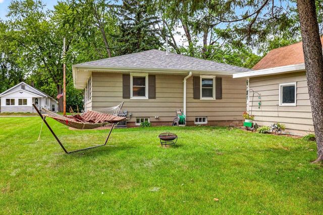 1028 TYLER AVENUE, Oshkosh, WI 54902