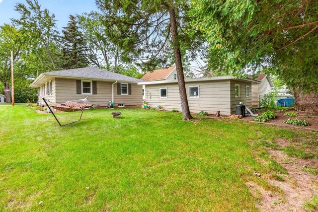 1028 TYLER AVENUE, Oshkosh, WI 54902