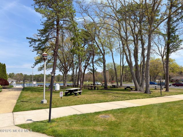 167A Huntington Drive, Lakewood, NJ 08701