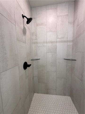 88 W Gilpin Street, Farmington, AR 72730