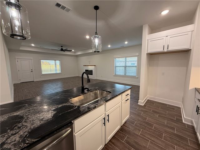 88 W Gilpin Street, Farmington, AR 72730