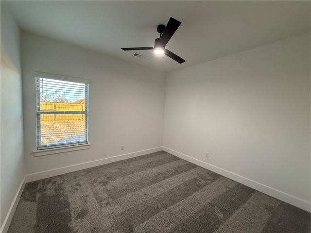 88 W Gilpin Street, Farmington, AR 72730