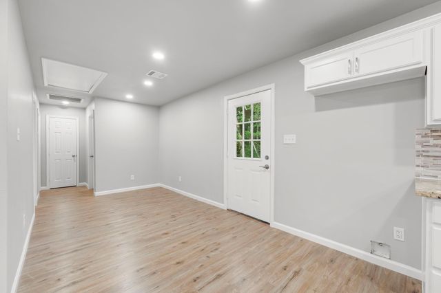 15627 Holly Drive, Montgomery, TX 77356