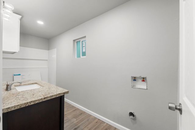 15627 Holly Drive, Montgomery, TX 77356