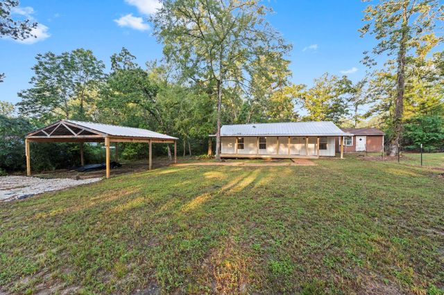 15627 Holly Drive, Montgomery, TX 77356