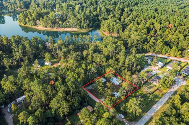 15627 Holly Drive, Montgomery, TX 77356