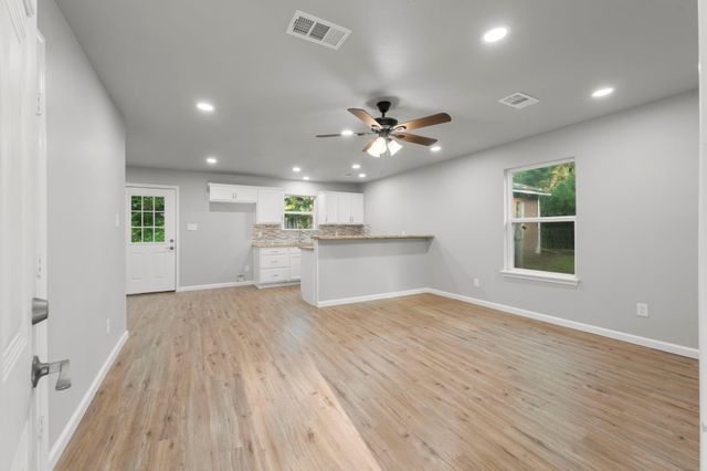 15627 Holly Drive, Montgomery, TX 77356