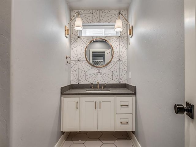 325 NE 14th Street, Oklahoma City, OK 73104