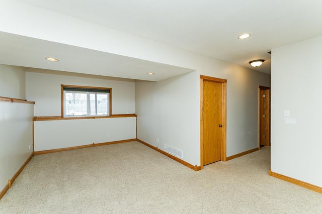 5380 56th Avenue NW, Rochester, MN 55901