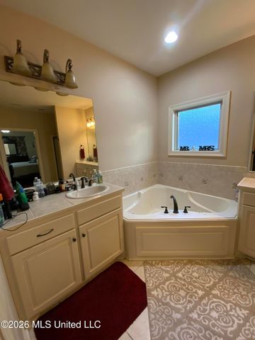 785 Creston Drive, Byram, MS 39272