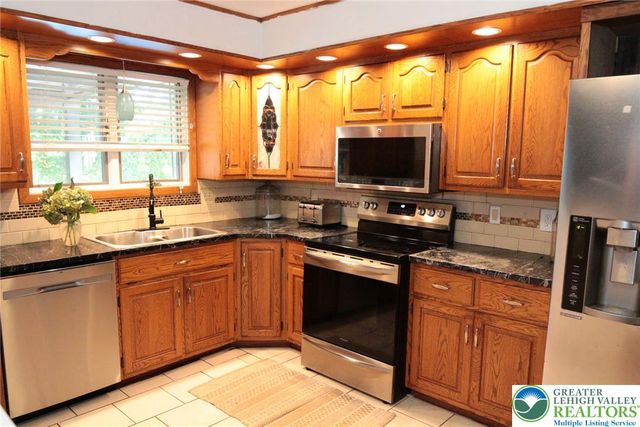4468 Thebes Turn, Whitehall Twp, PA 18052