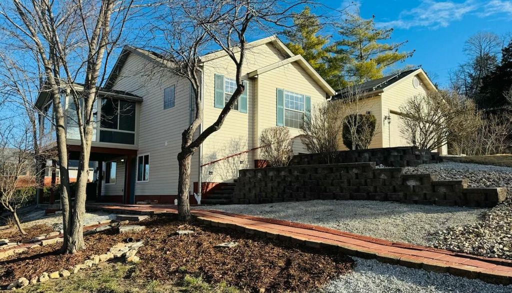 444 Elizabeth Drive, Branson, MO 65616