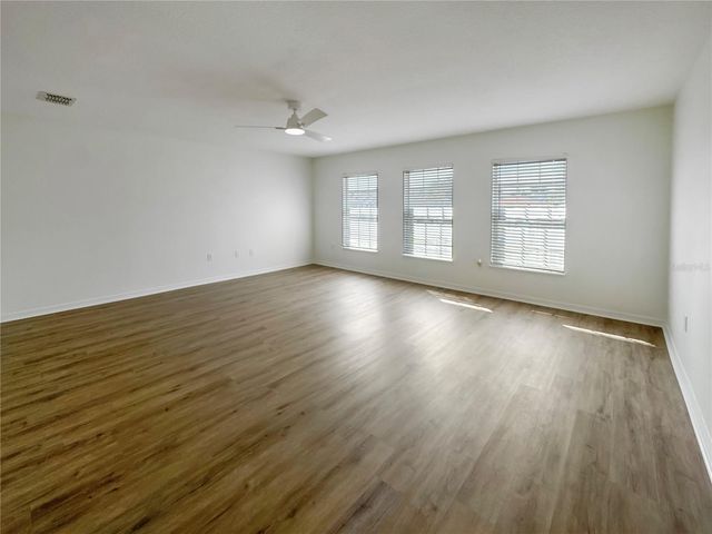 2109 AITKIN LOOP, Leesburg, FL 34748