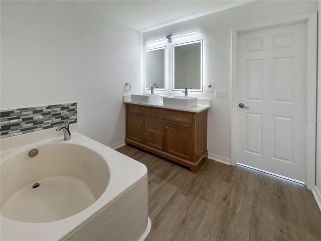 2109 AITKIN LOOP, Leesburg, FL 34748