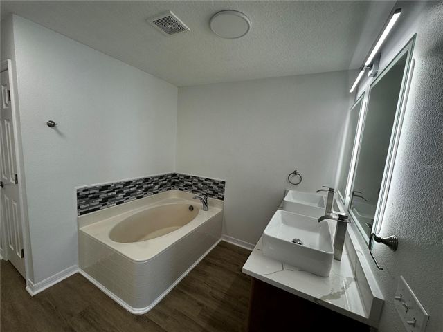 2109 AITKIN LOOP, Leesburg, FL 34748