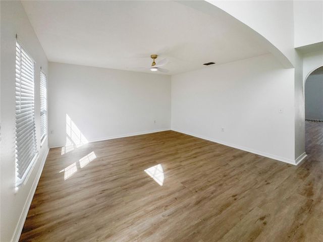 2109 AITKIN LOOP, Leesburg, FL 34748