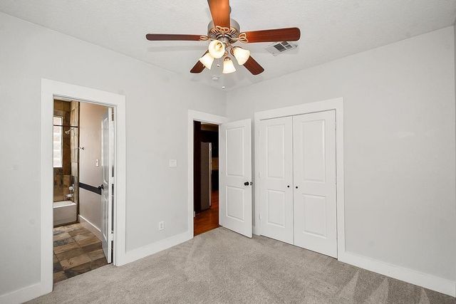 1121 W 17th Street B, Houston, TX 77008