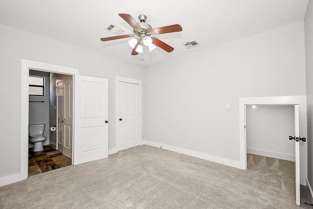 1121 W 17th Street B, Houston, TX 77008