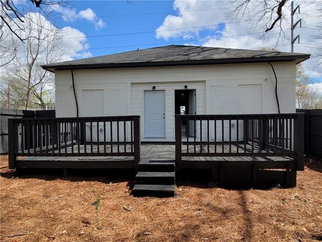 530 James P Brawley, Atlanta, GA 30318