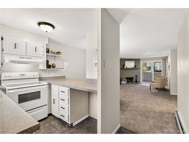 1390 Everett Ct 3-111, Lakewood, CO 80215