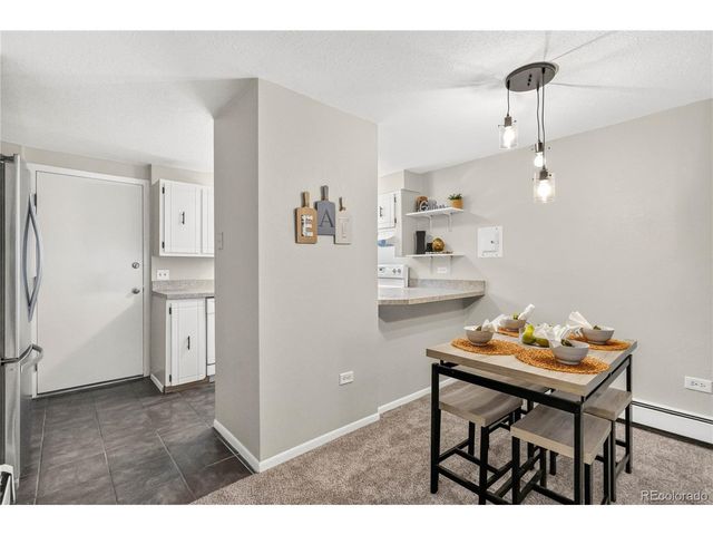 1390 Everett Ct 3-111, Lakewood, CO 80215