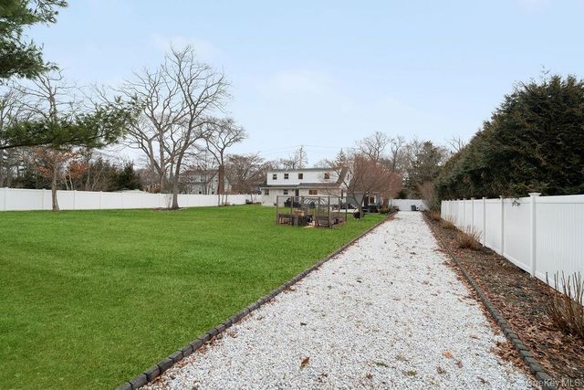 186 Lake Avenue, Saint James, NY 11780