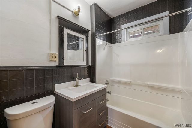 417 Cambridge Avenue, Buffalo, NY 14215