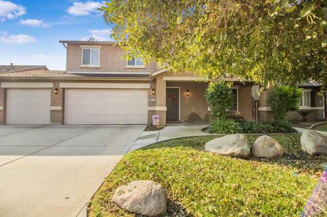 4715 W Elkhorn Avenue, Visalia, CA 93277