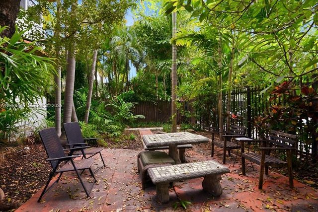 736 12th St 7, Miami Beach, FL 33139