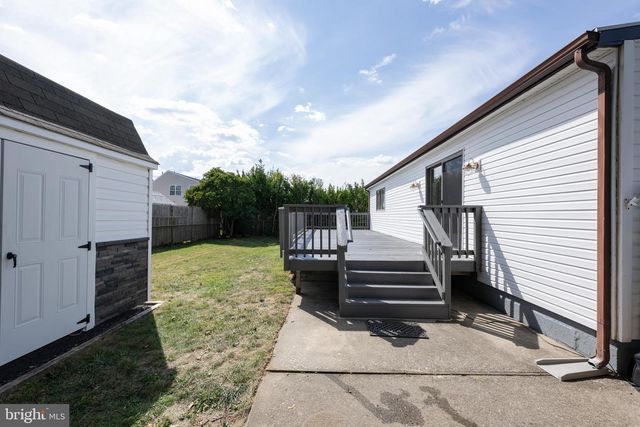 726 W MADISON AVE, Magnolia, NJ 08049