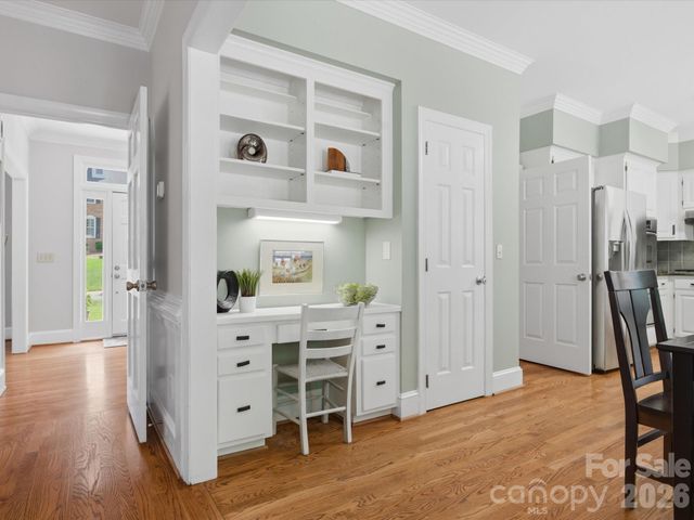 10507 Hollybrook Drive, Charlotte, NC 28277