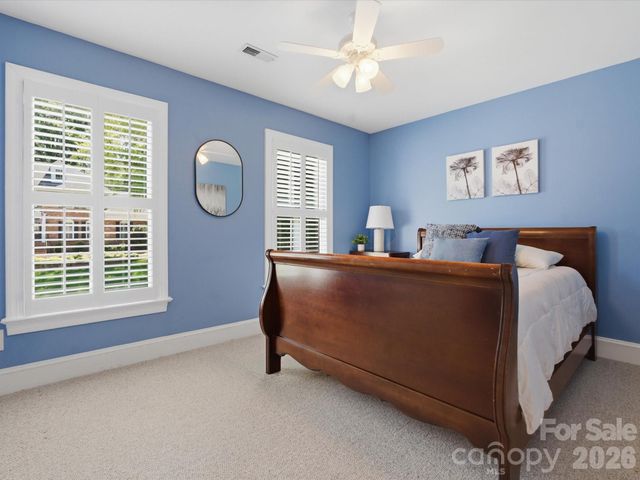 10507 Hollybrook Drive, Charlotte, NC 28277