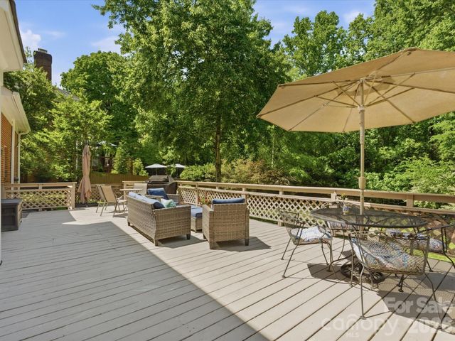 10507 Hollybrook Drive, Charlotte, NC 28277