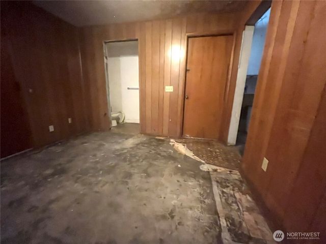 16919 12th Place NE, Shoreline, WA 98511