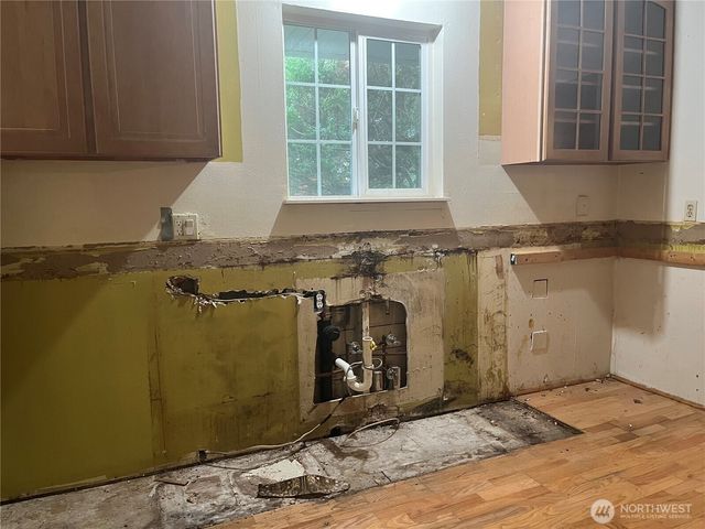 16919 12th Place NE, Shoreline, WA 98511