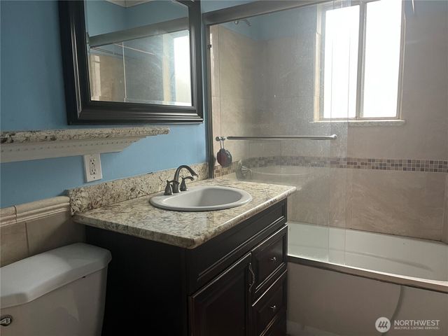 16919 12th Place NE, Shoreline, WA 98511