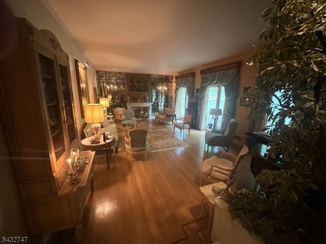 47 Dorison Dr, Millburn Twp., NJ 07078