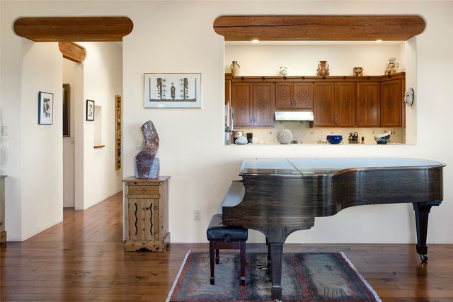 3 Heather Lane, Santa Fe, NM 87506