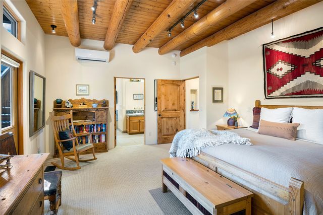 3 Heather Lane, Santa Fe, NM 87506