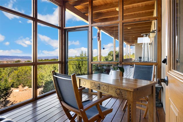 3 Heather Lane, Santa Fe, NM 87506