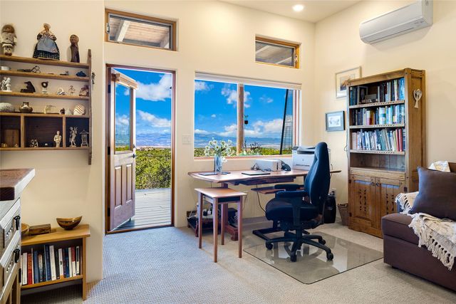 3 Heather Lane, Santa Fe, NM 87506